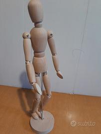 Manichino in legno per disegno