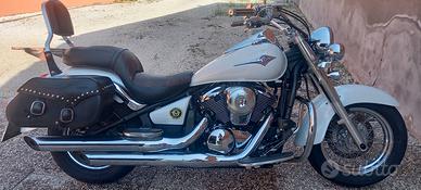 KAWASAKI VN 900 CLASSIC