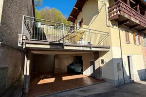 Casa indipendente con doppio posto auto