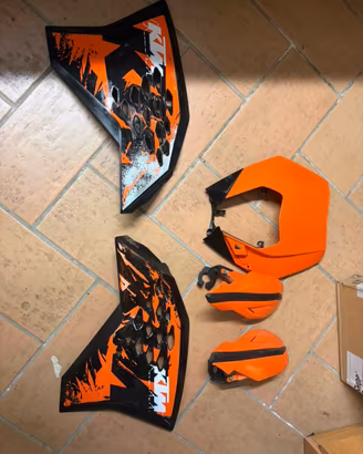 Plastiche ktm