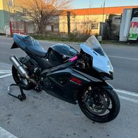 Suzuki gsxr 1000 k7 2008