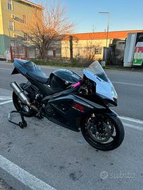 Suzuki gsxr 1000 k7 2008