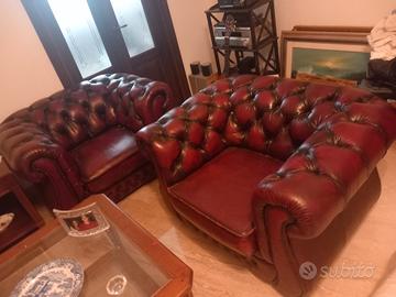 set divano e 2 poltrone modello chesterfield