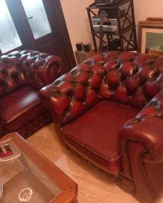 set divano e 2 poltrone modello chesterfield