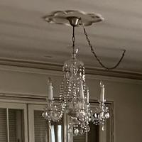 Lampadario antico di cristallo