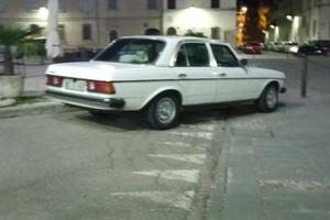 Mercedes Benz W123 240d 