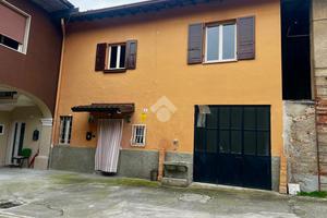 CASA DI CORTE A OSPITALETTO