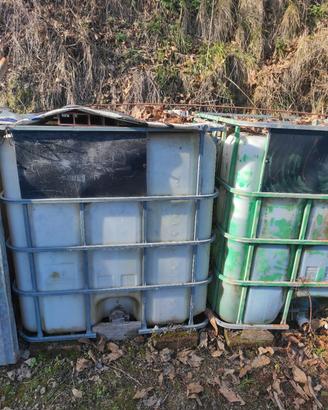 serbatoi acqua con rinforzi 