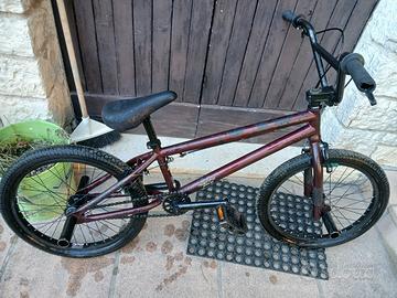 Bici BMX con Pegs – Freestyle