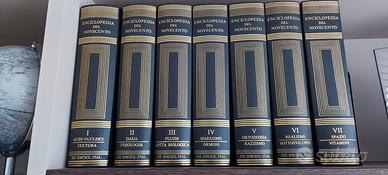 Enciclopedia del novecento Treccani 7 volumi