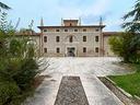villa-singola-a-isola-rizza