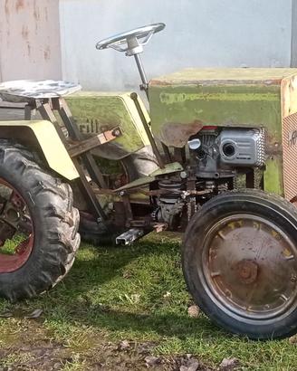 Modello di trattore d'epoca