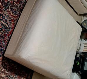 Pouf contenitore da camera