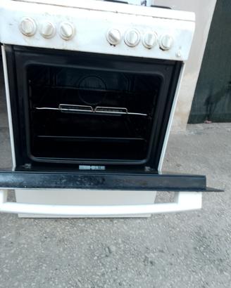 cucina a gas con forno