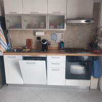 cucina usata con forno