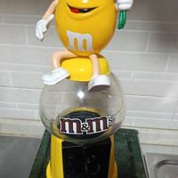 distributore salvadanaio m&m's