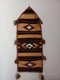 Portaoggetti da parete e tappeto