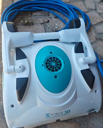 Dolphin Robot Pulitore Piscina fino 15m Garanzia