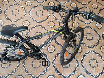 Bici Rockrider ST500