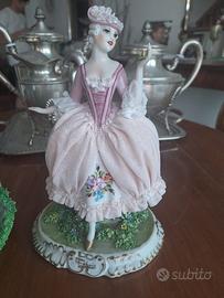Dama Settecentesca con fiore
