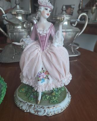 Dama Settecentesca con fiore