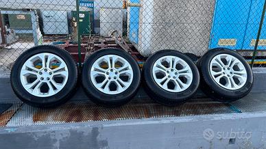 cerchi Evoque compreso gomme 