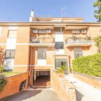 3 LOCALI A CASTEL GANDOLFO