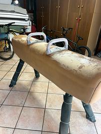 Cavallo con maniglie
