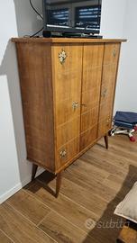 Armadio tre ante in legno 