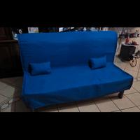 Divano pronto letto in buonissime condizioni