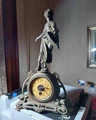 Orologio antico da tavolo
