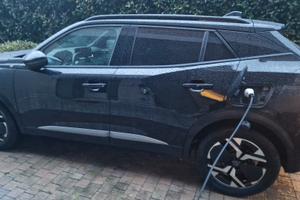 peugeot 2008 Elettrca 156 cv