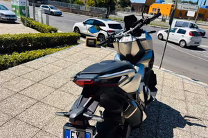 HONDA X-ADV 750 TUTTO INCLUSO ANCHE PASSAGGIO!