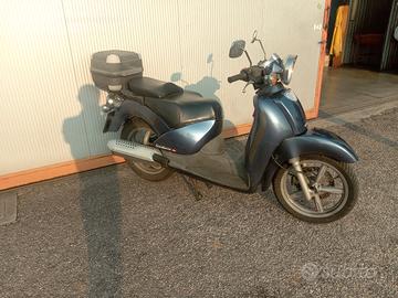 Aprilia Scarabeo 150