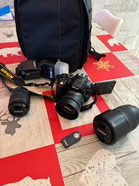 Nikon d5300 con 3 obiettivi  e accessori