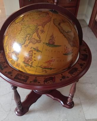 Mappamondo grande stile antico