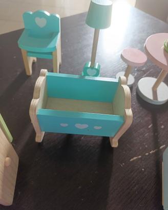 Mobili per casa bambole