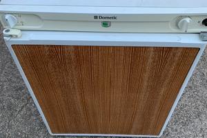 Frigorifero trivalente dometic rf62