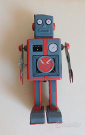 robot vintage di latta