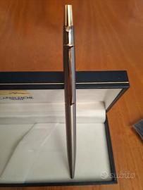 Penna Caran d'Ache Argento