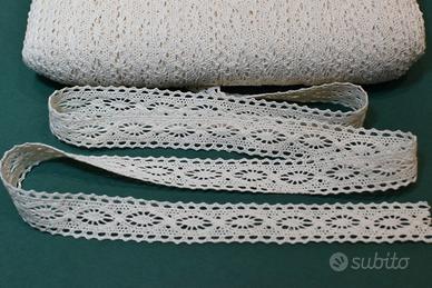 Matassa di merletto in cotone