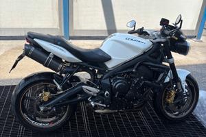 Triumph Street Triple - 2011