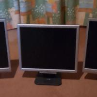 Monitor 4:3 Philips e Acer. Separati o lotto a €