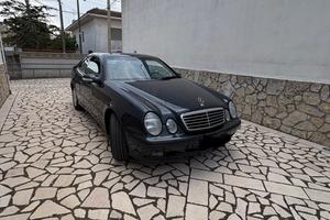 Mercedes benz CLK 200 coupe