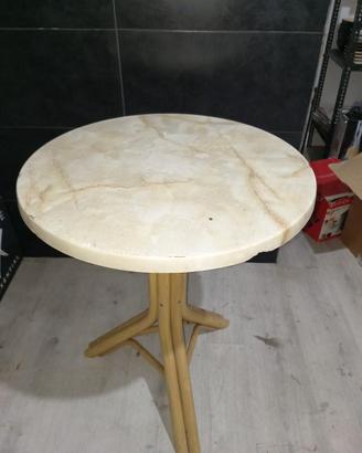Tavolino rotondo con piano effetto marmo