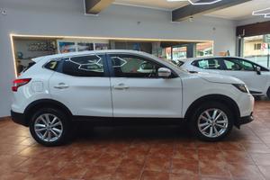 Nissan Qashqai 1.5 diesel 110CV FULL OPTIONAL