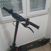 Xiaomi Mi Electric Scooter Pro 2 – Red Bull Racing