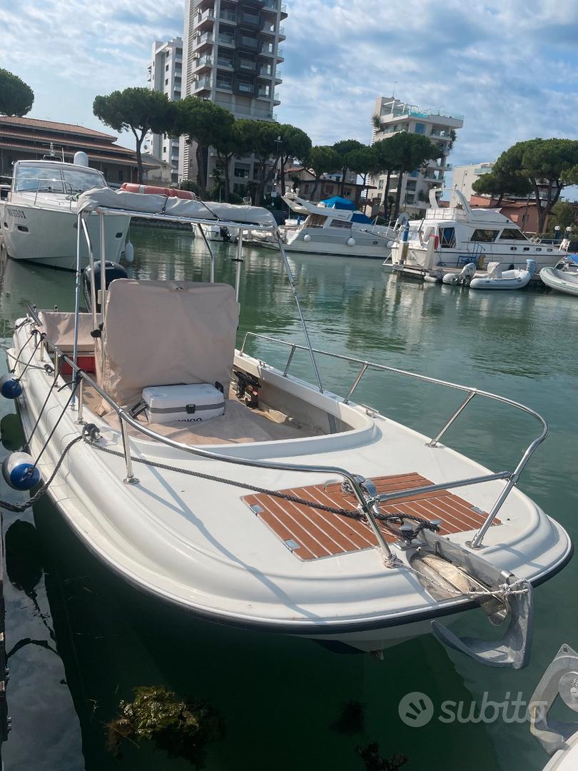 2005 Boston Whaler 305 Conquest Barche da pesca in acqua salata in
