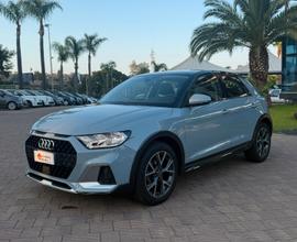 Audi A1 citycarver 30 TFSI
