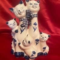 Soprammobile Famiglia Gattini